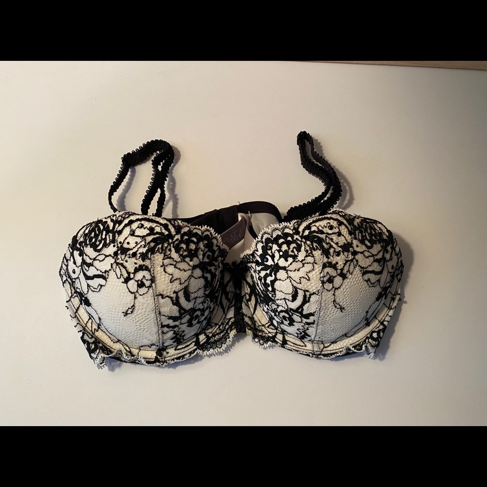 Victoria’s Secret bra
